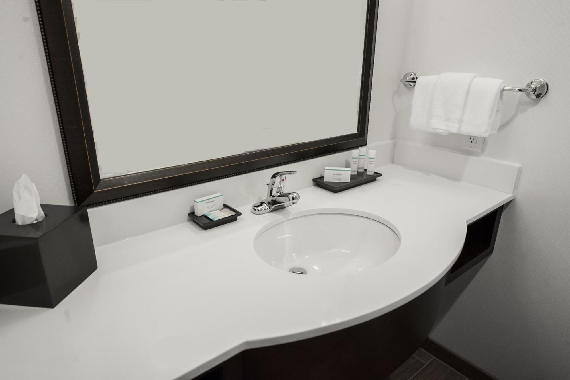 Hilton Garden Inn Indiana At Iup Zewnętrze zdjęcie